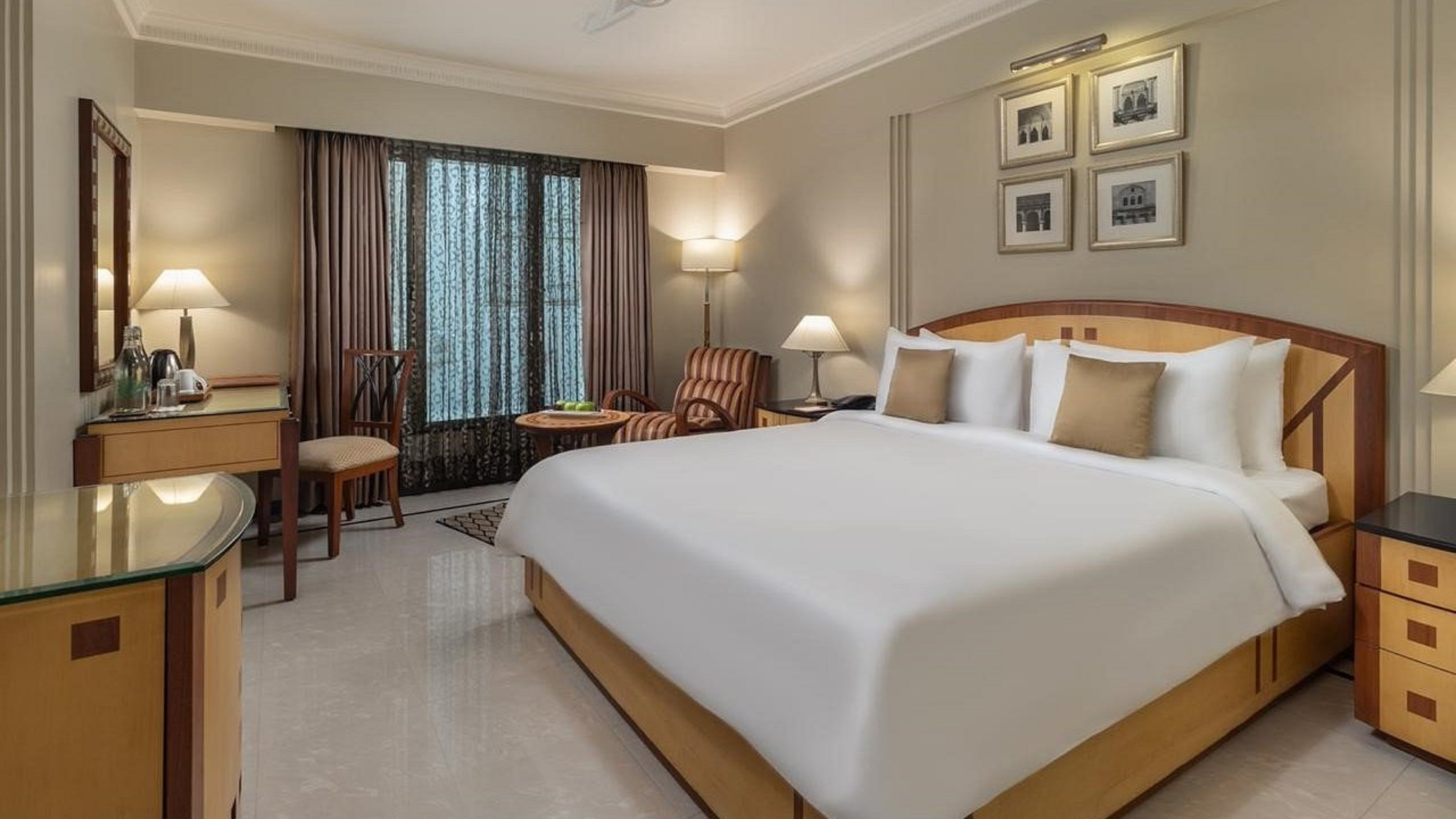 Premium Partner Hotel exterior and room